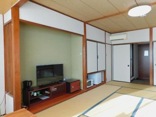 Japanese-Style Room