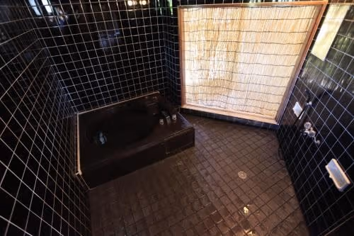 Twin Room with Shared Shower and Toilet