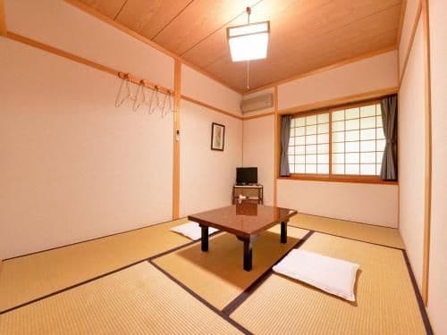 Japanese-Style Twin Room with Shared Bathroom