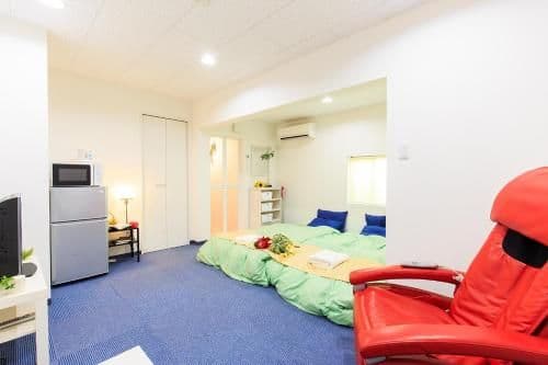 Apartment with Shower