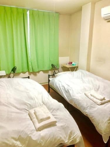 Twin Room with Shower