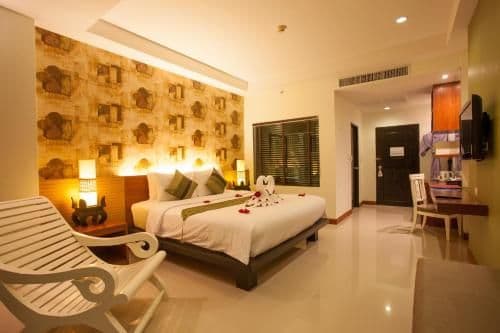 Superior Double or Twin Room with Pool Access