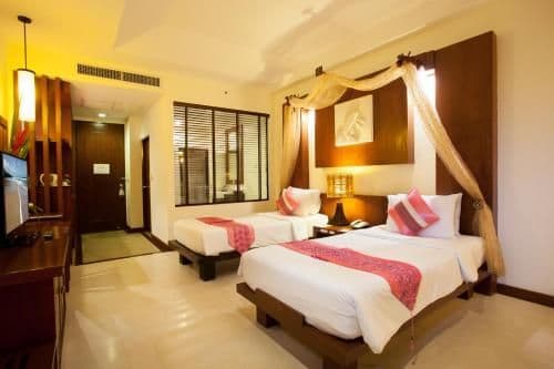 Deluxe Double or Twin Room with Pool Access