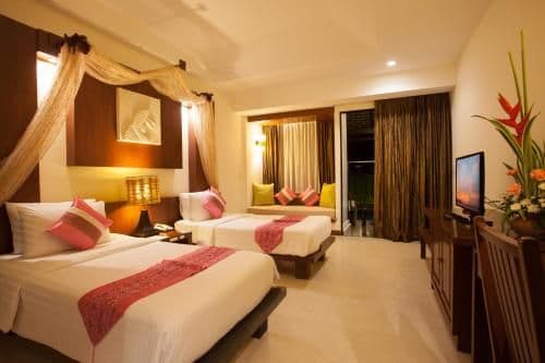 Deluxe Double or Twin Room with Pool Access