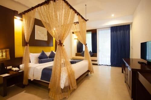 Pool Suite