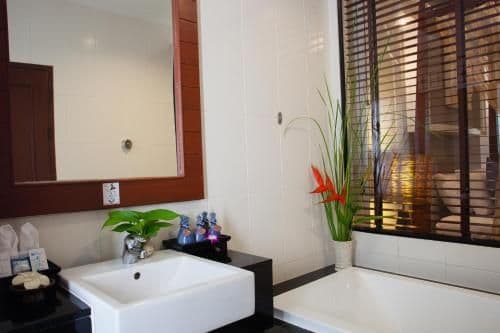 Pool Suite