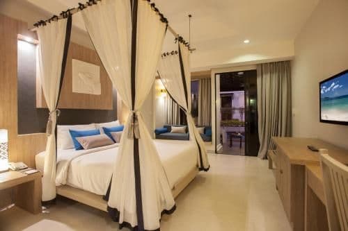 Pool Suite