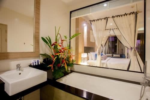 Pool Suite