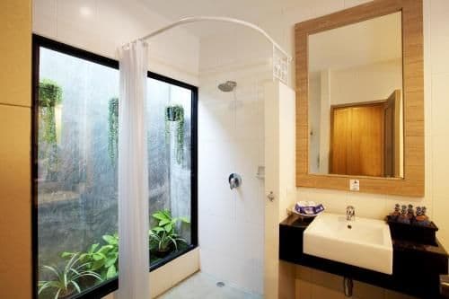 Deluxe Double or Twin Room with Pool Access