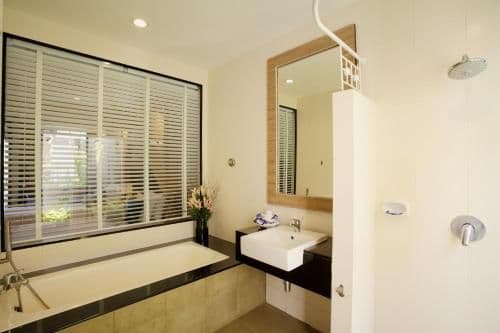 Deluxe Double or Twin Room with Pool Access