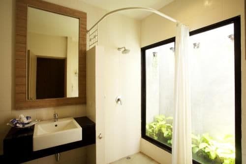 Deluxe Double or Twin Room with Pool Access