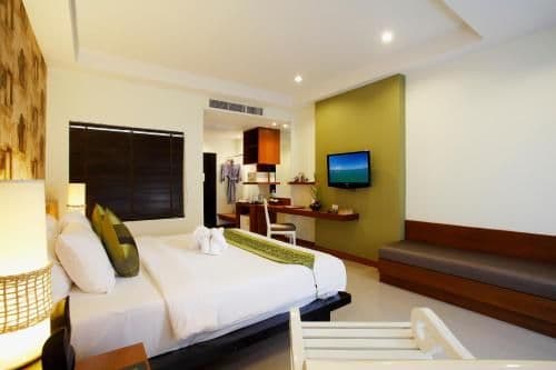 Superior Double or Twin Room with Pool Access
