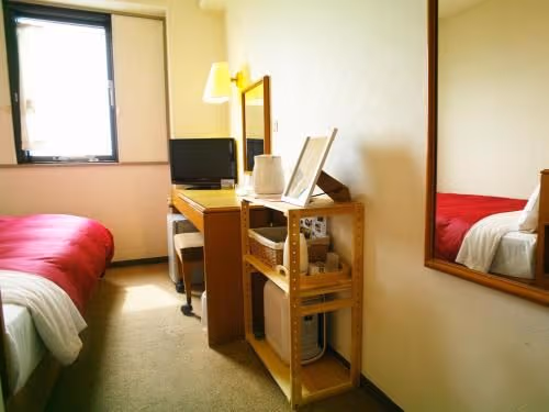 Single Room - Female Only