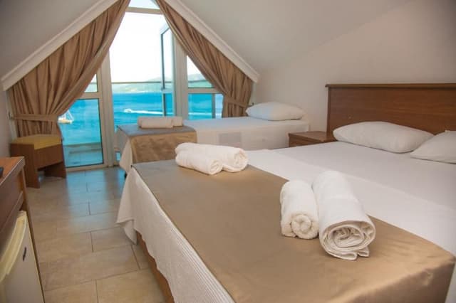 DOUBLE SEA VIEW