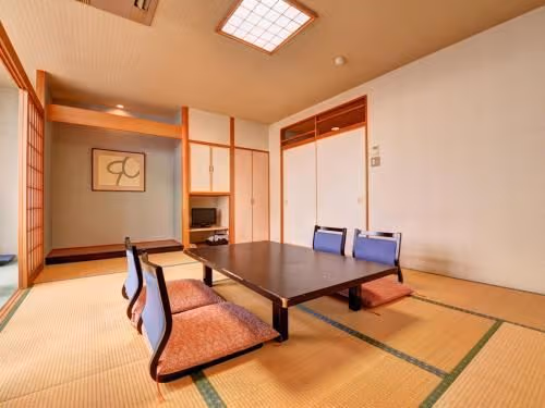 Japanese-Style Room with Shared Bathroom - Non-Smoking
