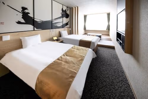 Superior Twin Room with City View
