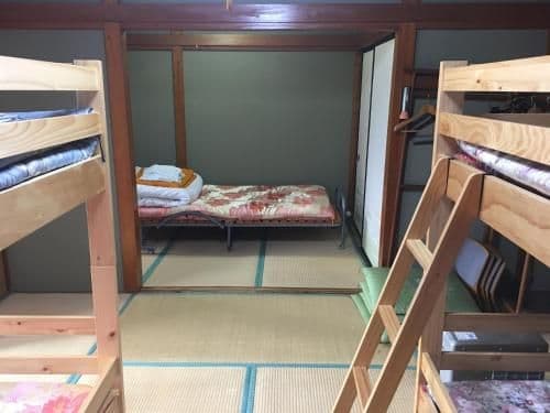 Japanese-Style Room (5 Adults)