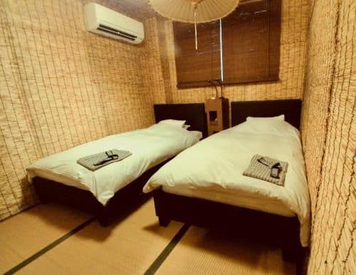 Twin Room with Private External Bathroom