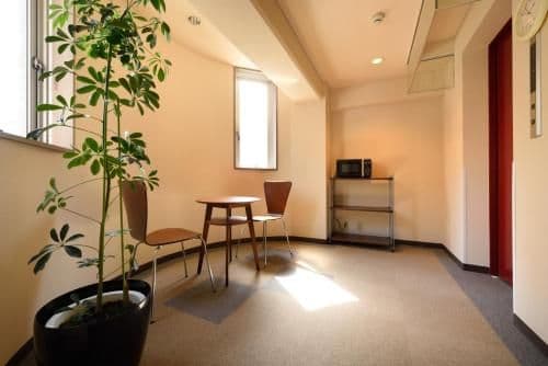 Twin Room - Non-Smoking