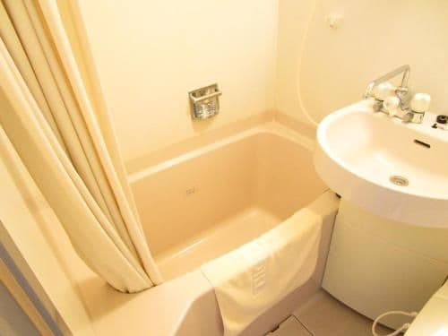 Single Room - Non-Smoking