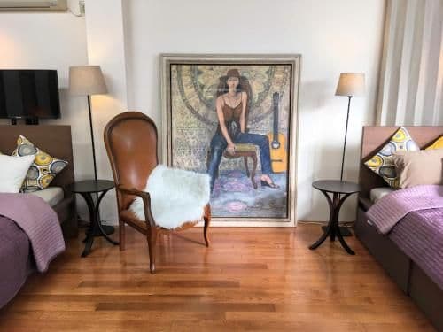 Studio Apartment