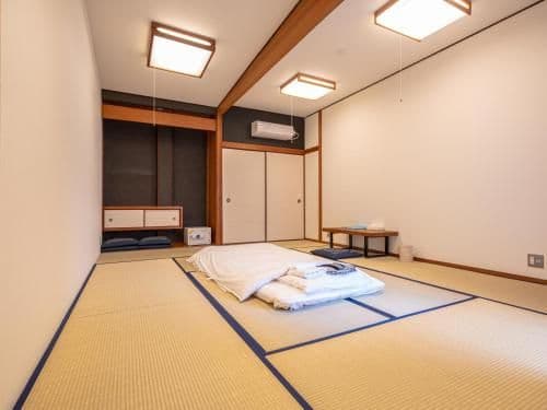 Quadruple Room with Shared Bathroom