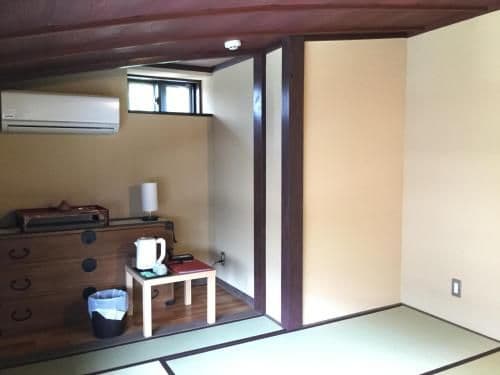 Economy Twin Room