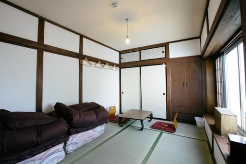 Japanese-Style Room
