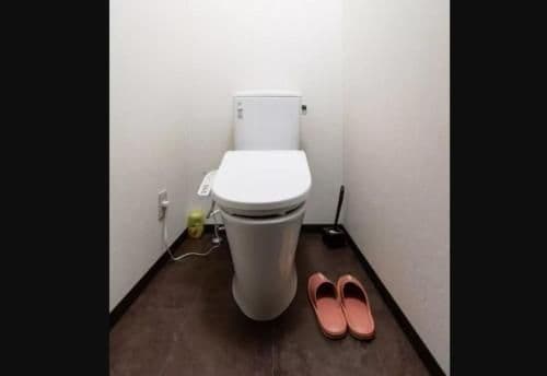 Twin Room with Shared Bathroom