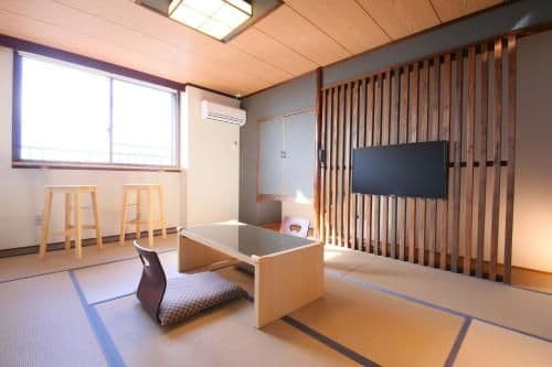 Japanese-Style Room with Shared Bathroom - Smoking