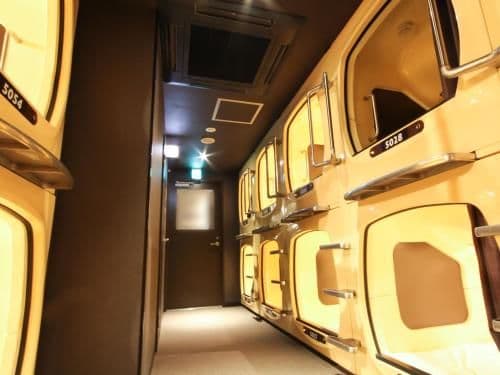 Capsule Room for Male