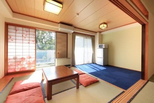 Japanese-Style Room