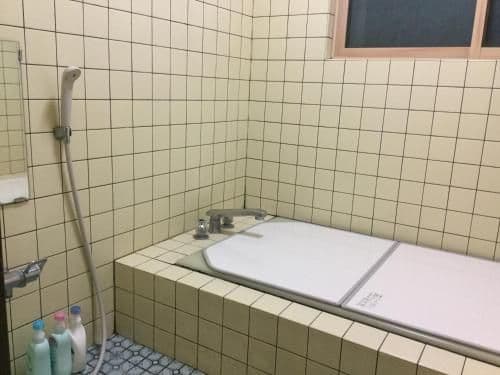 Budget Room with Shared Bathroom