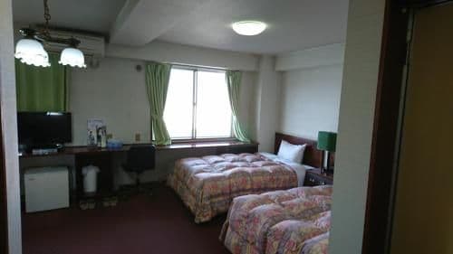 Twin Room - Non-Smoking