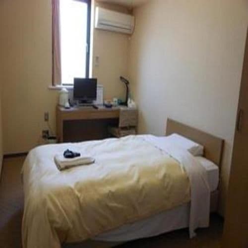 Single Room - Non-Smoking