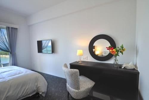 Deluxe Double Room with Sofa Bed - High Floor