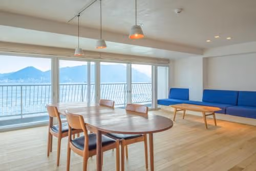 Deluxe Room with Two Double Beds and Sea View
