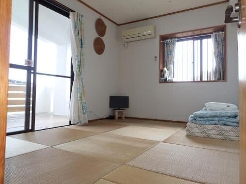 Japanese-Style Triple Room with Shared Bathroom
