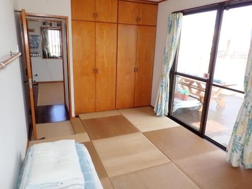 Japanese-Style Triple Room with Shared Bathroom