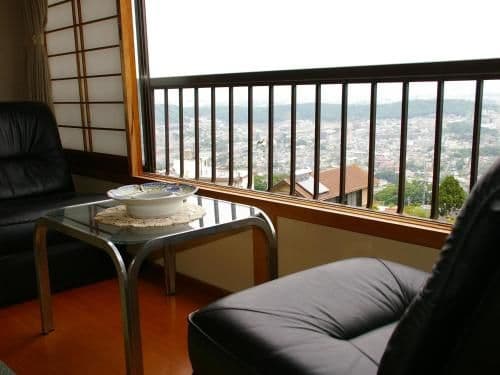Japanese-Style Twin Room with Shared Bathroom and City View