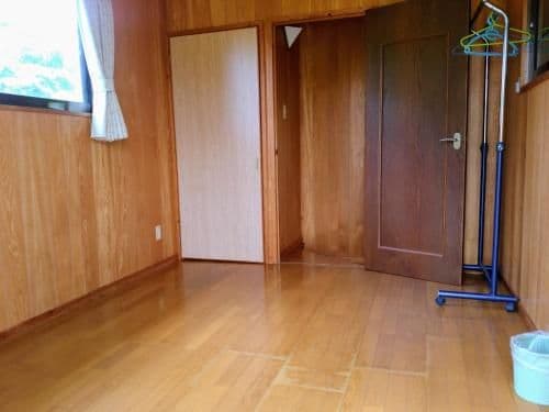 Cottage (6 Adults)