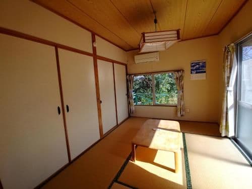 Cottage (8 Adults)