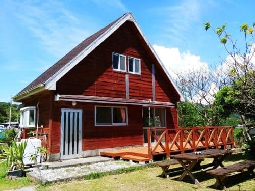 Cottage (8 Adults)