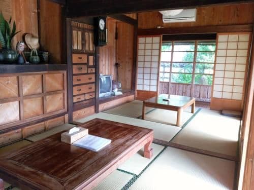 Cottage (11 Adults)