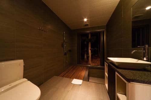 Three-Bedroom Chalet (6 Adults)