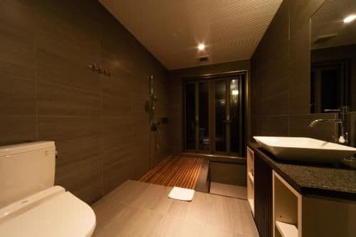 Three-Bedroom Chalet (6 Adults)