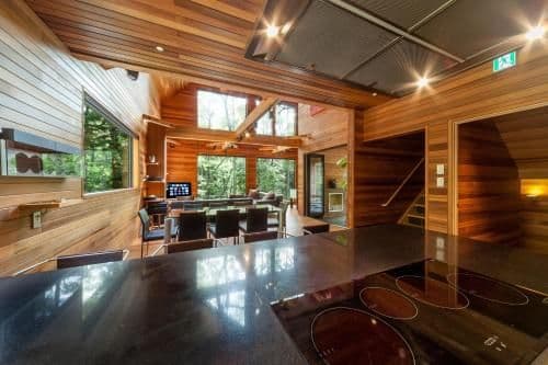 Phoenix One - Four Bedroom Chalet (10 Adults)