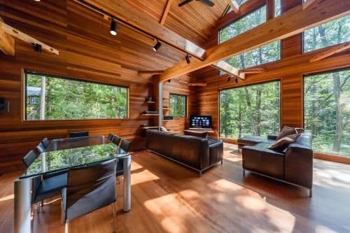 Phoenix One - Four Bedroom Chalet (10 Adults)