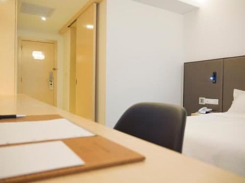 Business Double Room with Gym Access