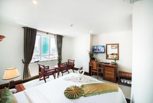 3 Rooms - Group Bookings